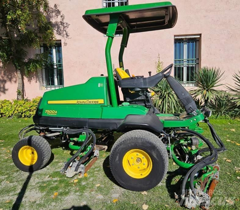 John Deere 7500 A 球道割草机