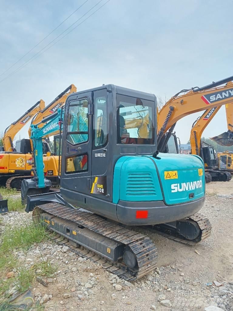 Sunward SWE70 中型挖掘机