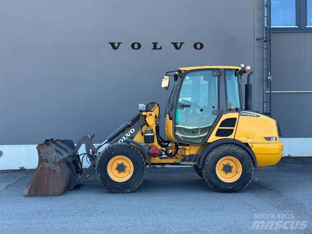 Volvo L 25 F 轮式装载机
