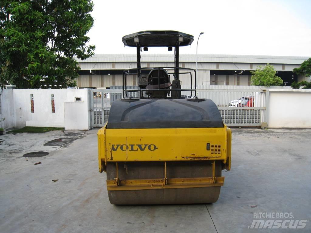 Volvo DD 70 双轮压路机