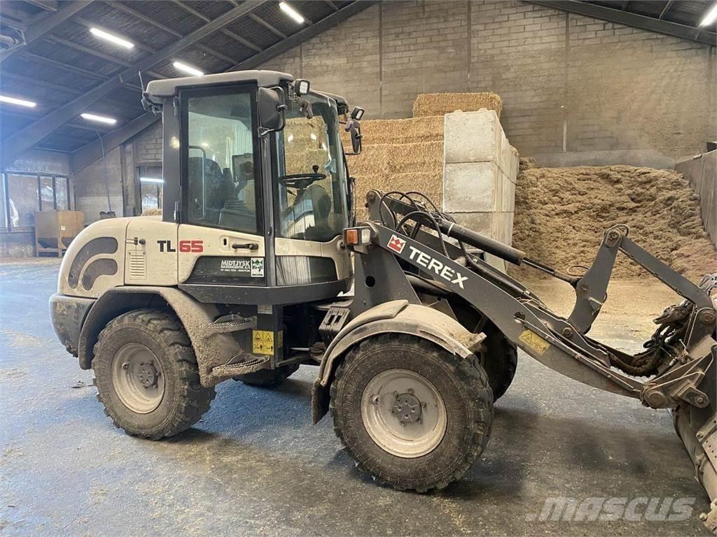Terex TL65 多功能装载机