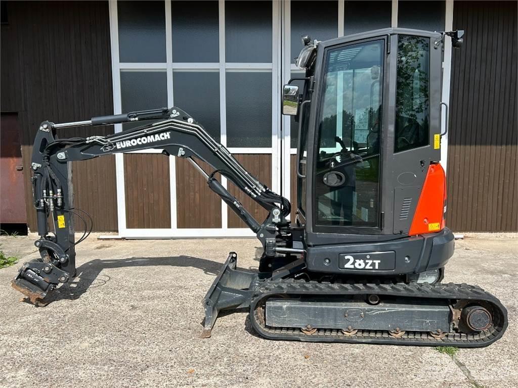 Eurocomach 28ZT 小型挖掘机