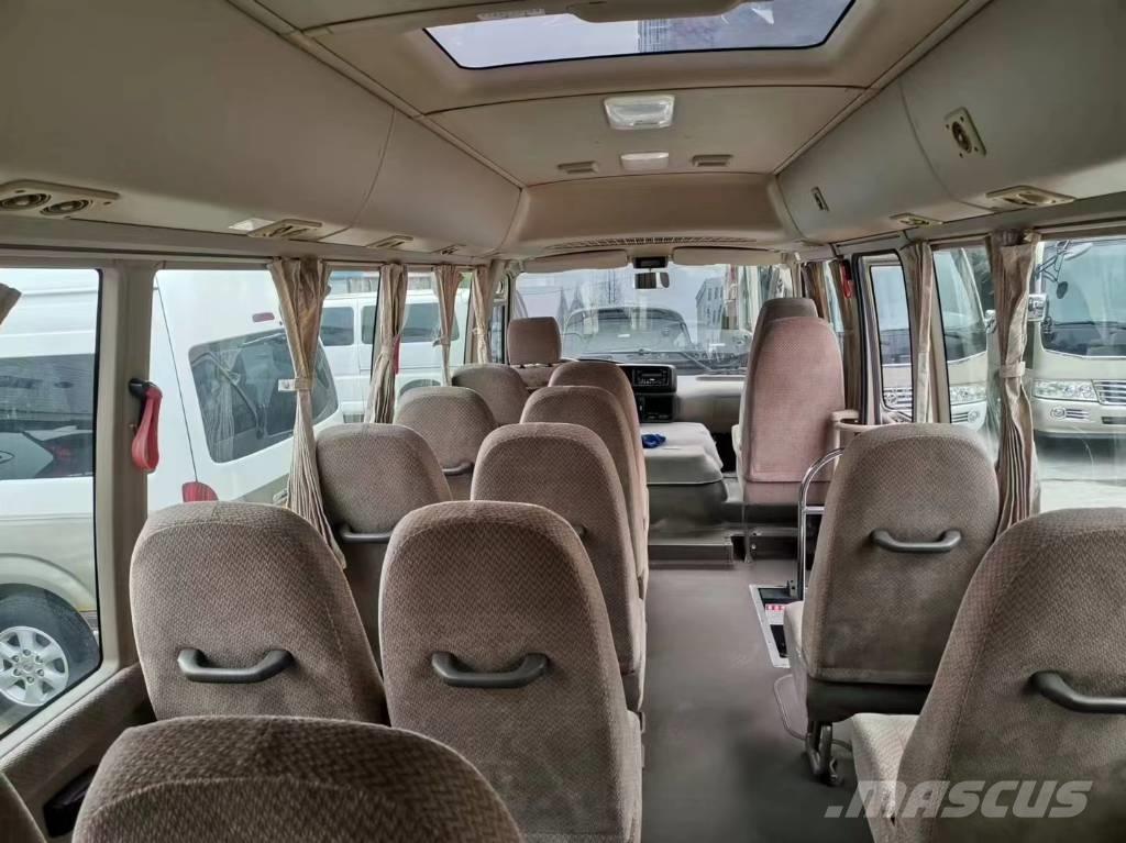 Toyota Coaster Bus 迷你巴士