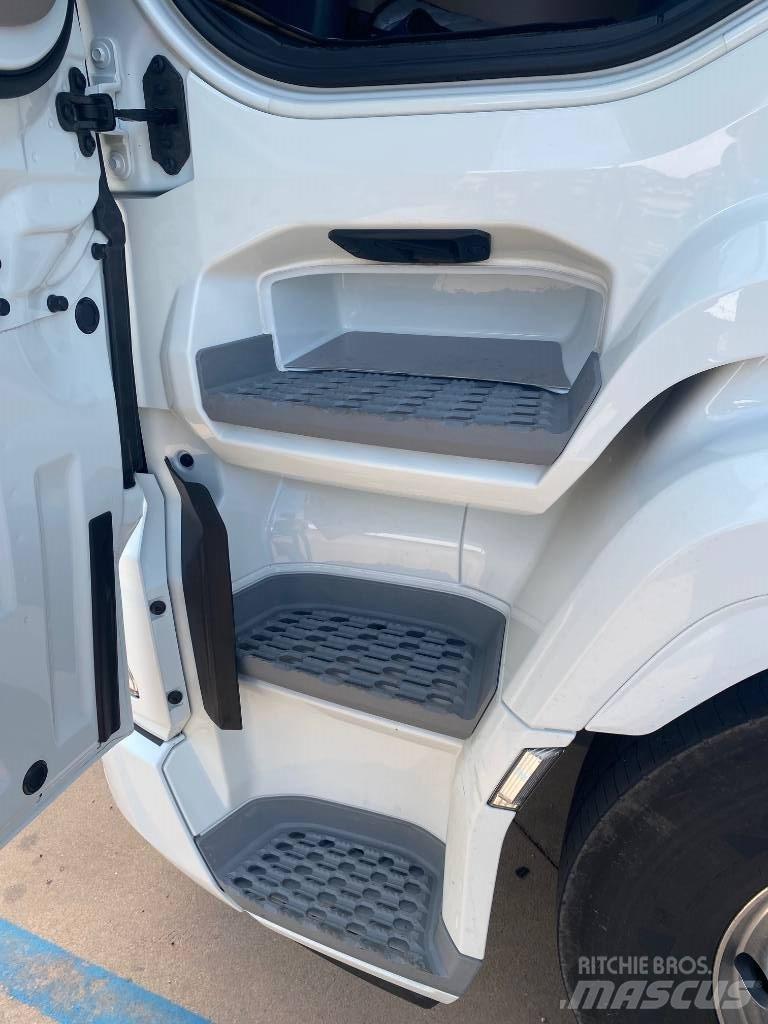 DAF XG 530 FTS 牵引车