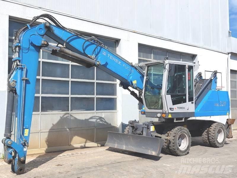 Fuchs MHL 320 D 工业挖掘机