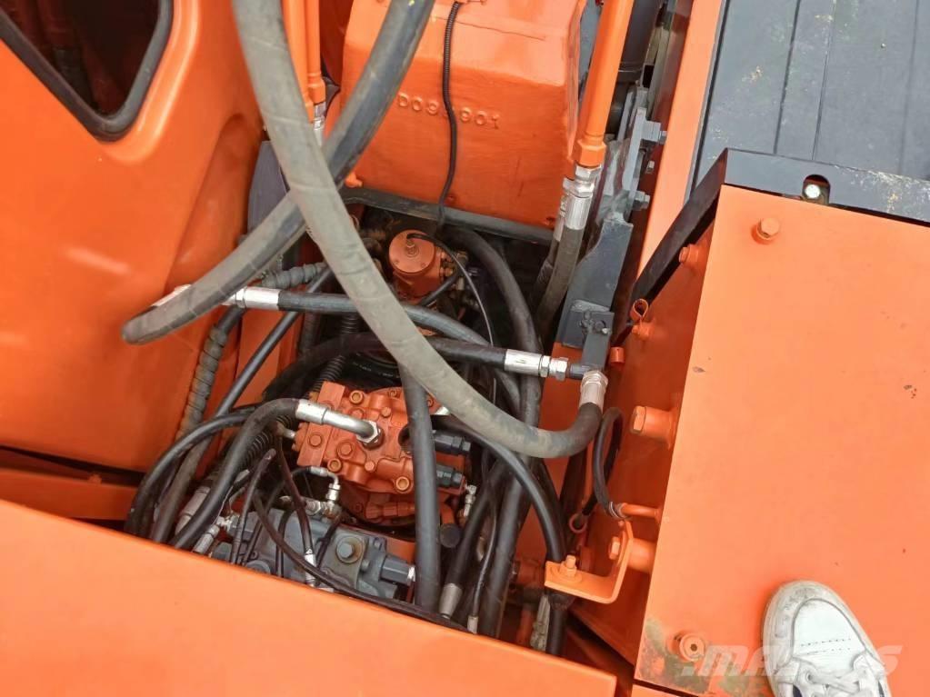 Doosan 150 W 轮式挖掘机