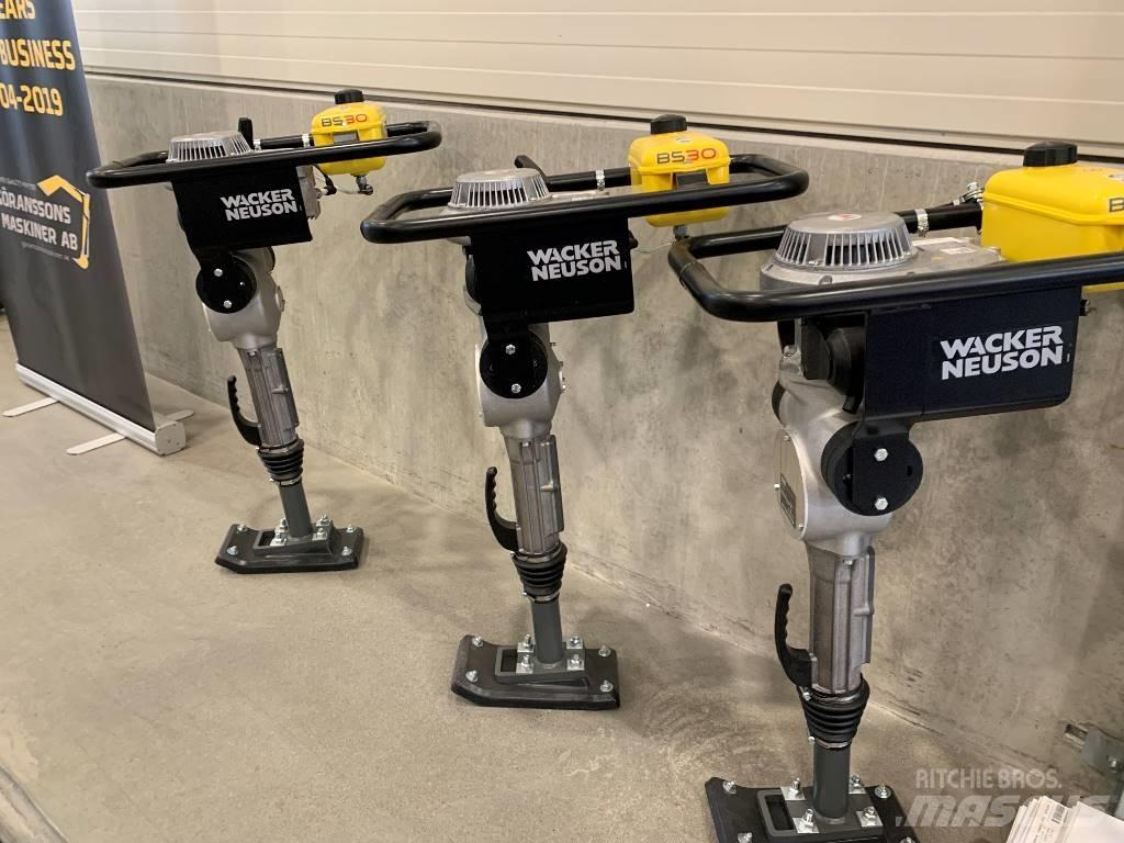 Wacker Neuson BS 30 匝道机