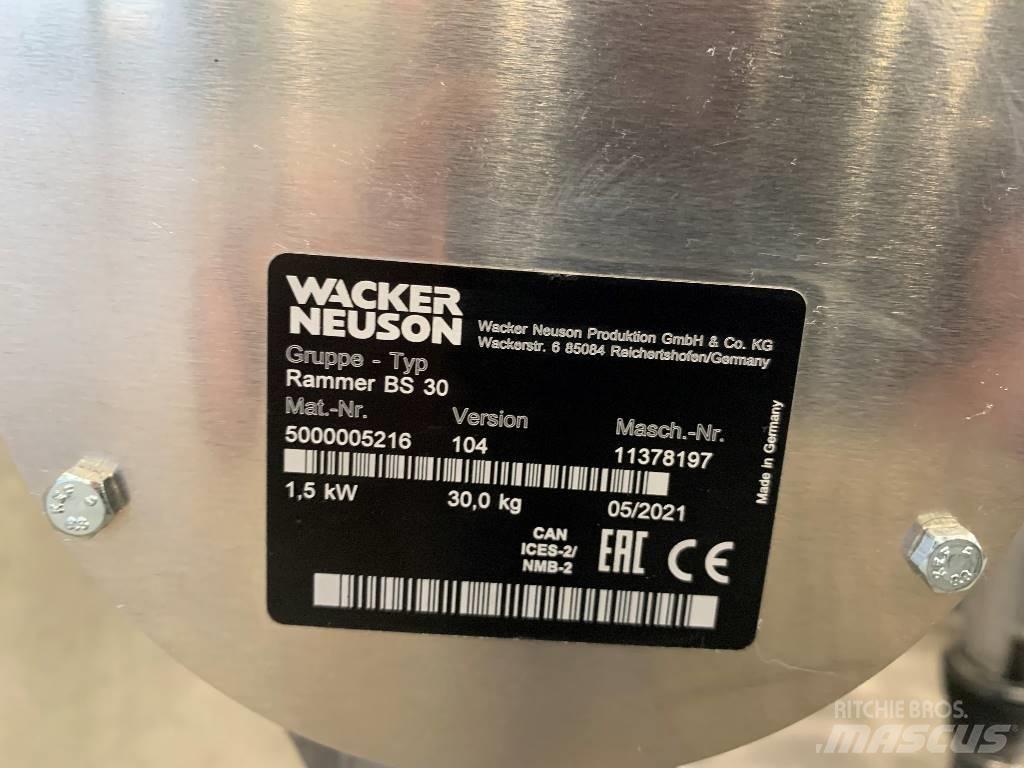 Wacker Neuson BS 30 匝道机