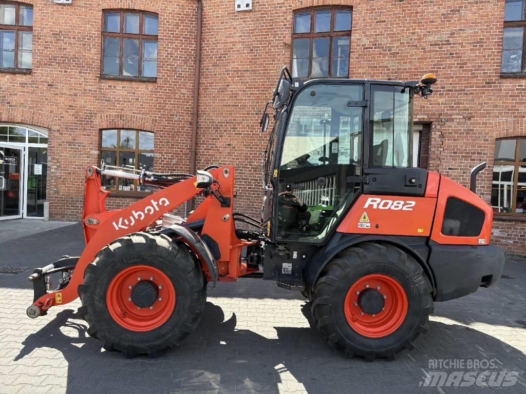 Kubota R 082 轮式装载机
