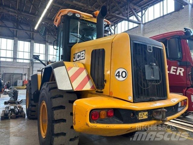 JCB 427 ZX T4 反铲装载机