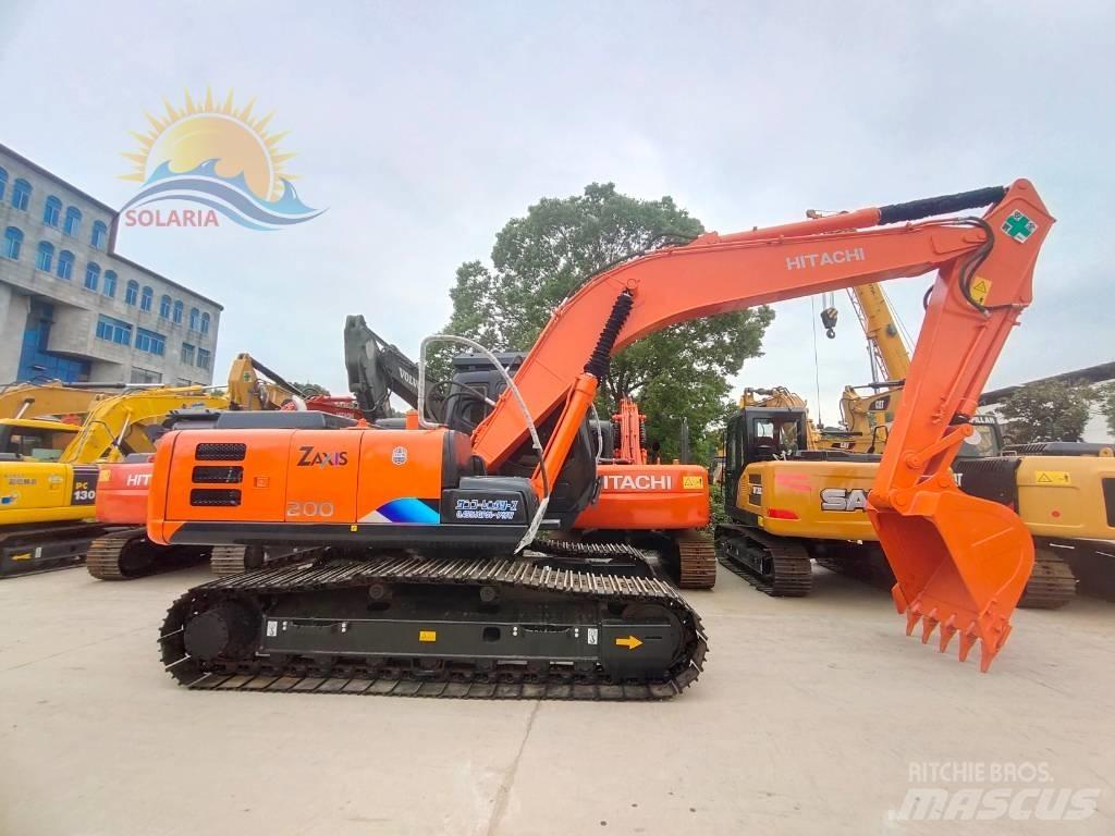 Hitachi ZX 200 履带挖掘机