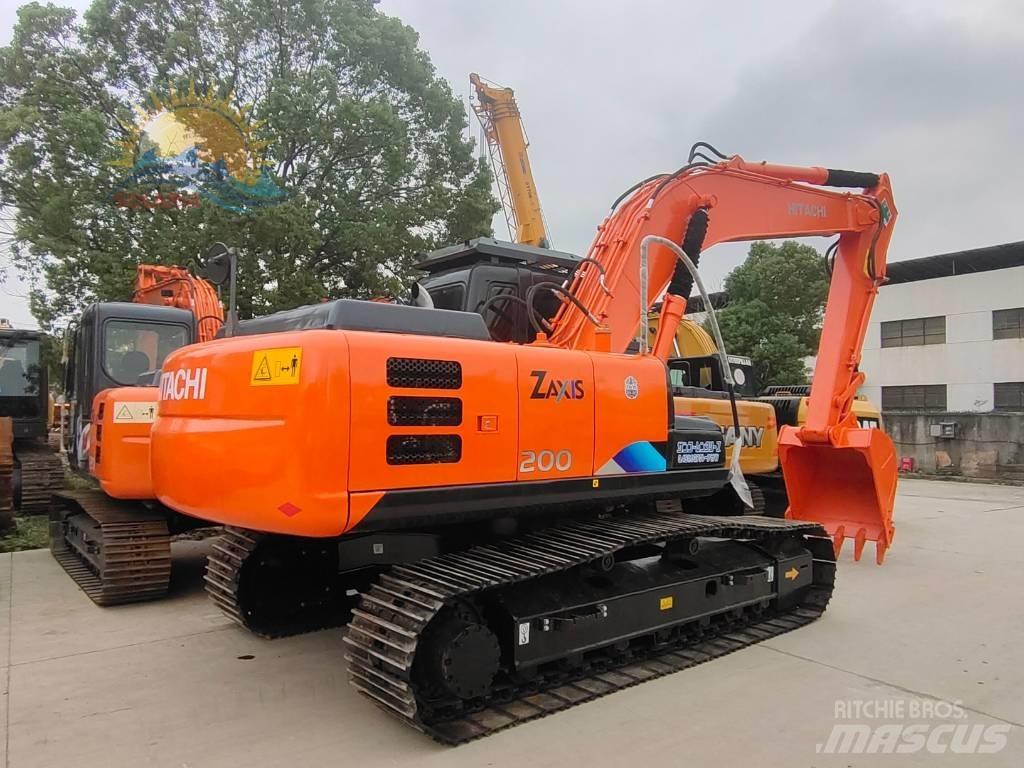 Hitachi ZX 200 履带挖掘机