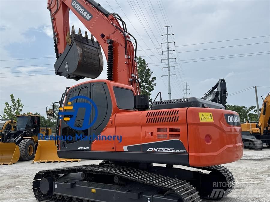 Doosan DX 225 LC-9C 履带挖掘机