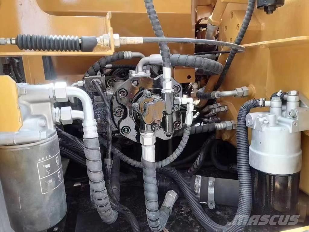 Sany SY135C 履带挖掘机