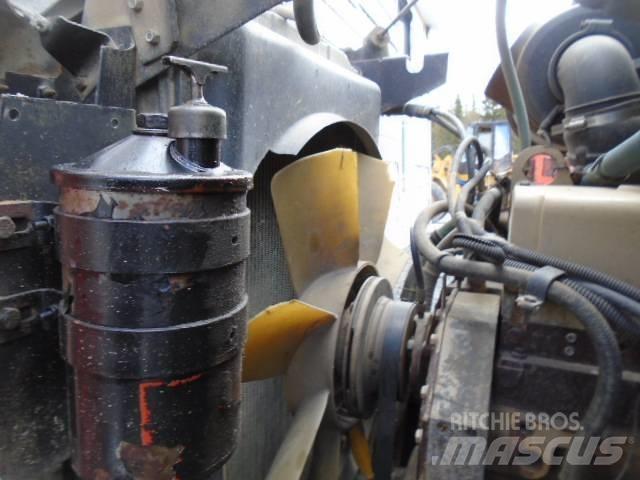 International 8100 自卸式货车