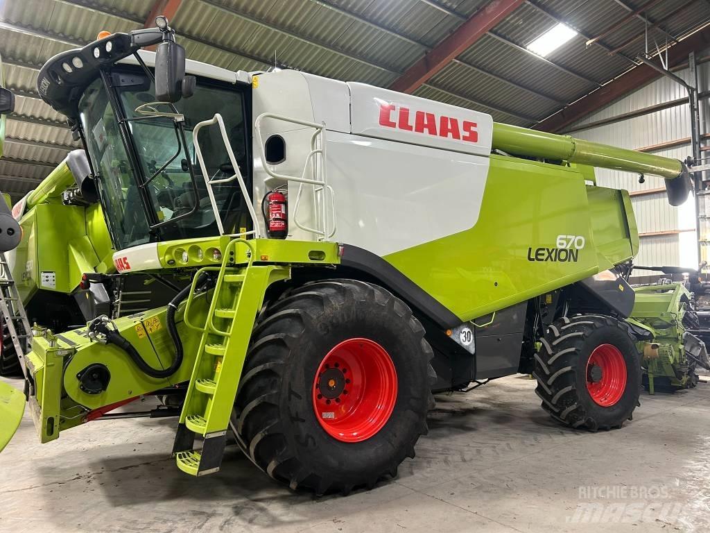 CLAAS Lexion 670 联合收割机