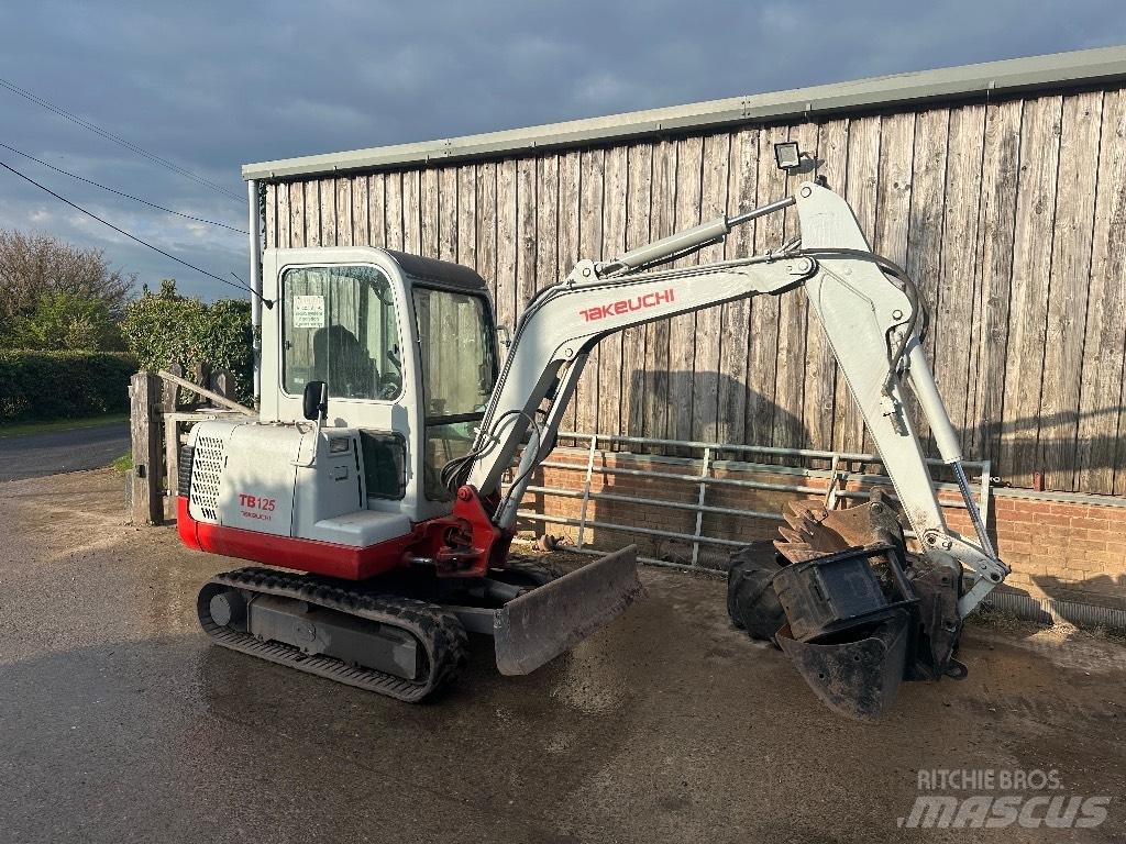 Takeuchi TB 125 小型挖掘机