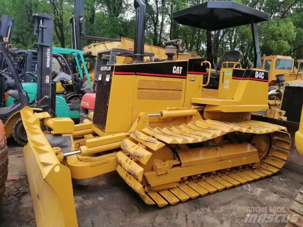 CAT D 4 C 履带式推土机