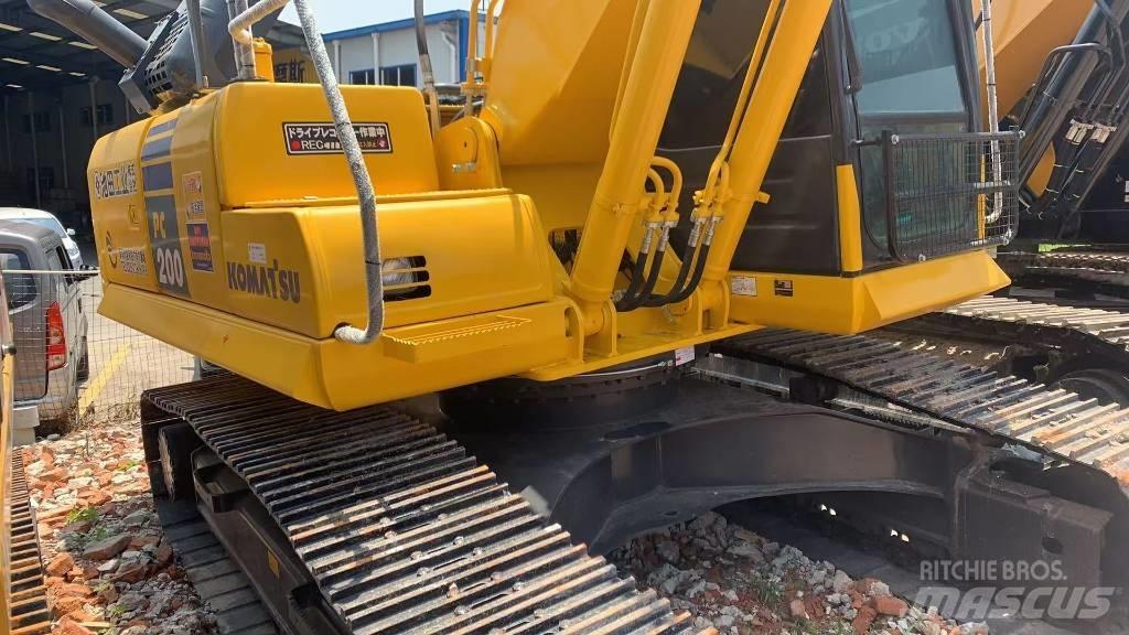 Komatsu PC 200 履带挖掘机