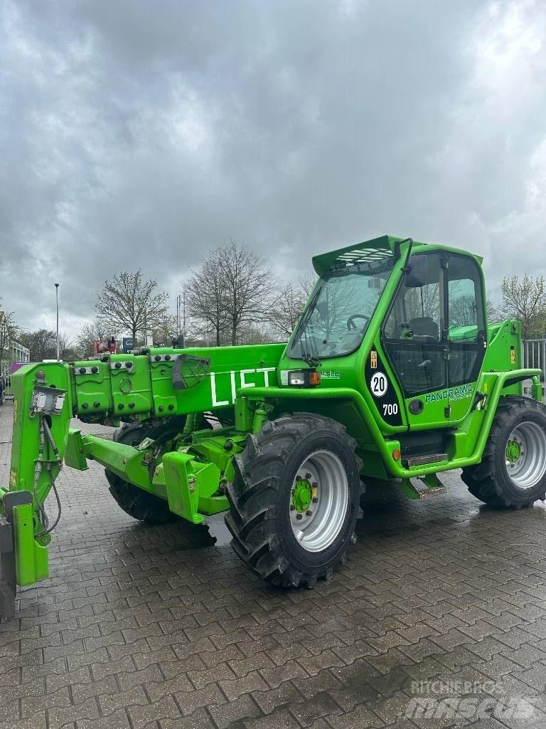 Merlo P40.17 Plus 伸缩臂叉装车|叉装车