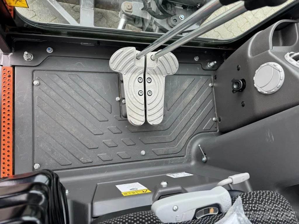 Volvo ECR25D 小型挖掘机