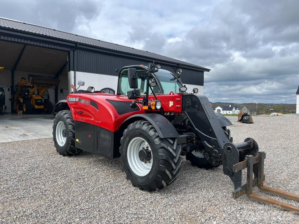 Case IH Farmlift 742 伸缩臂叉装车|叉装车