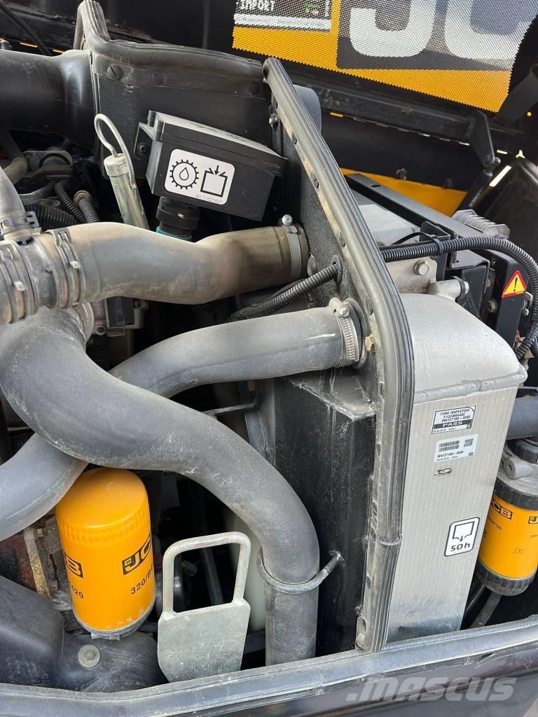 JCB 536-60 伸缩臂叉装车|叉装车