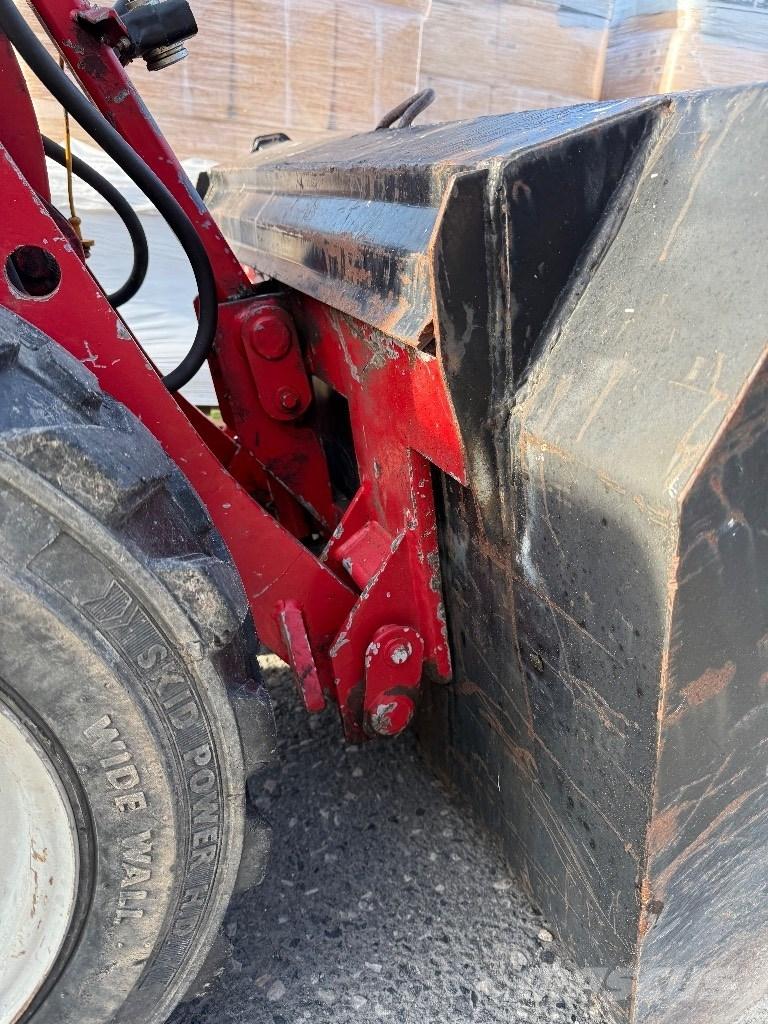 Weidemann 1130 cx30 小型装载机