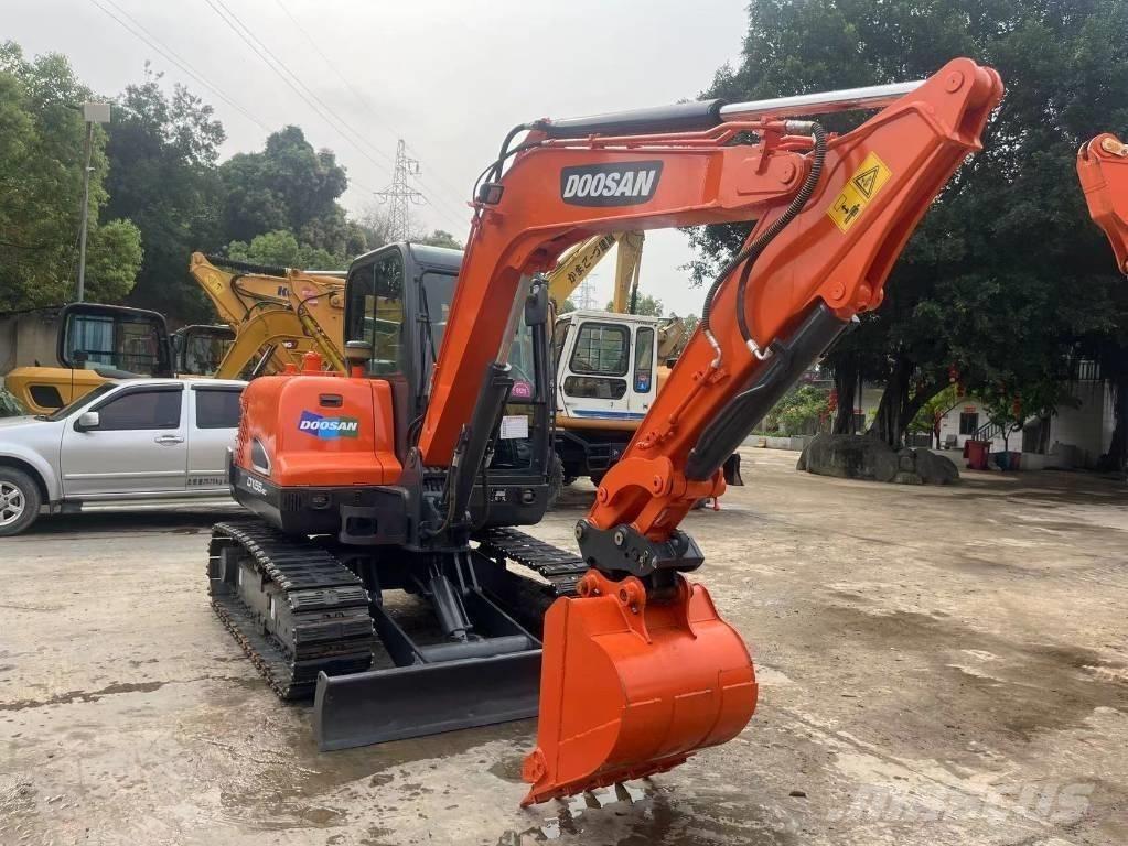 Doosan DX55-9C 小型挖掘机