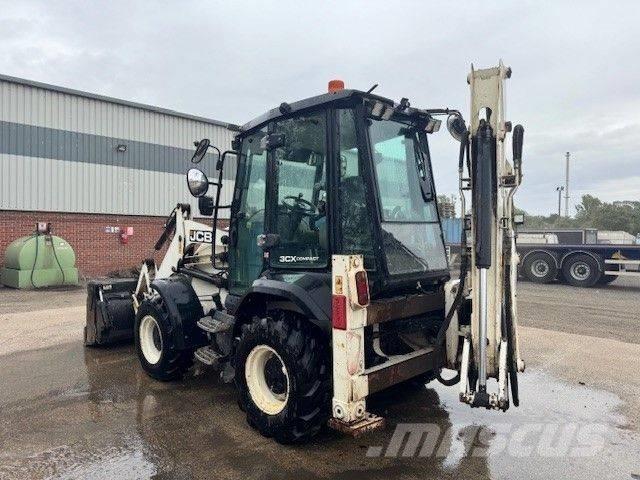 JCB 3CX Compact 反铲装载机