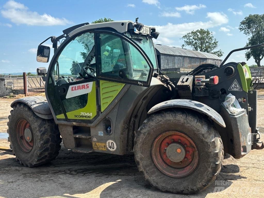CLAAS Scorpion 7044 电动叉车