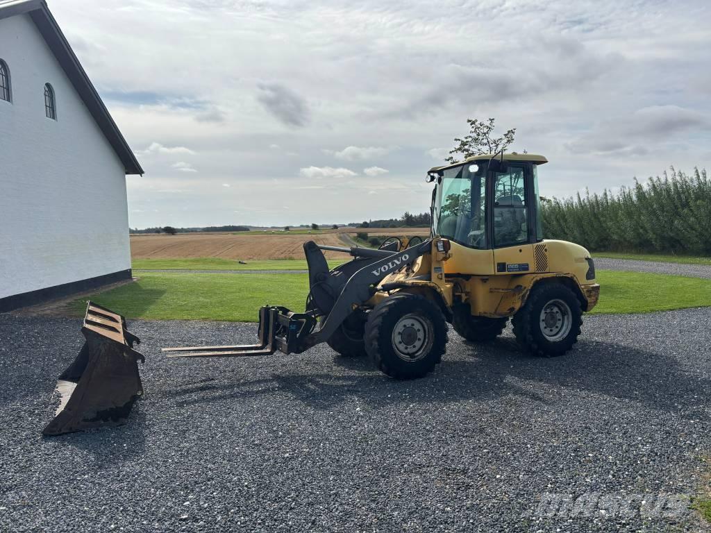Volvo L30 小型装载机