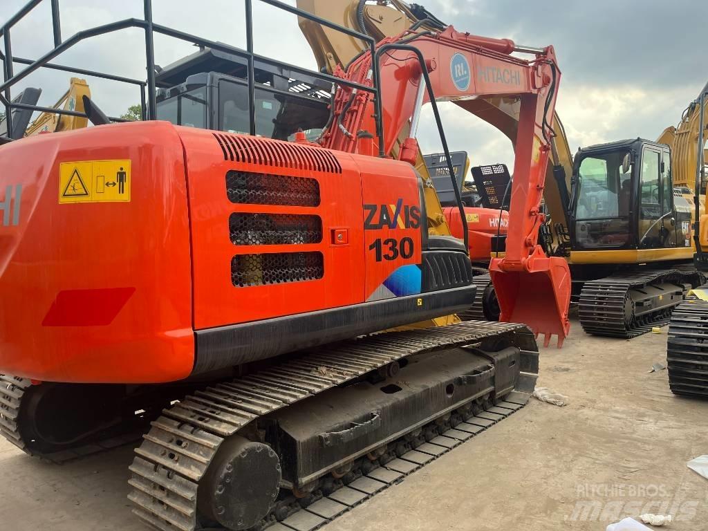 Hitachi ZX 130 履带挖掘机