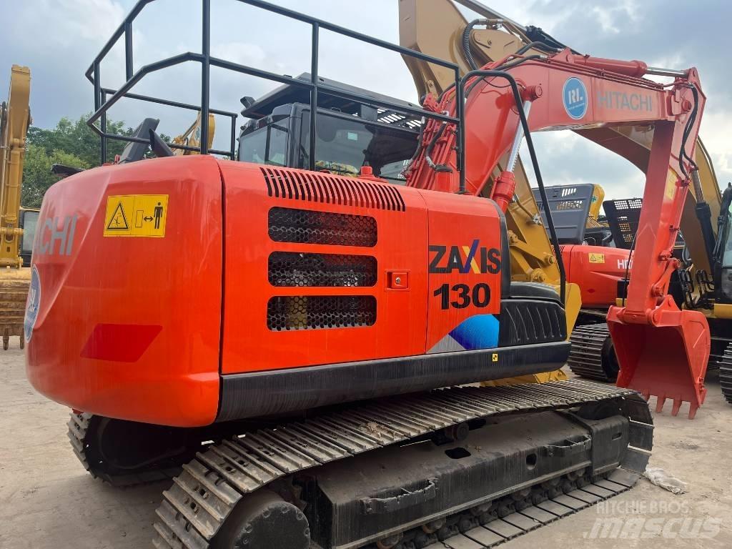 Hitachi ZX 130 履带挖掘机