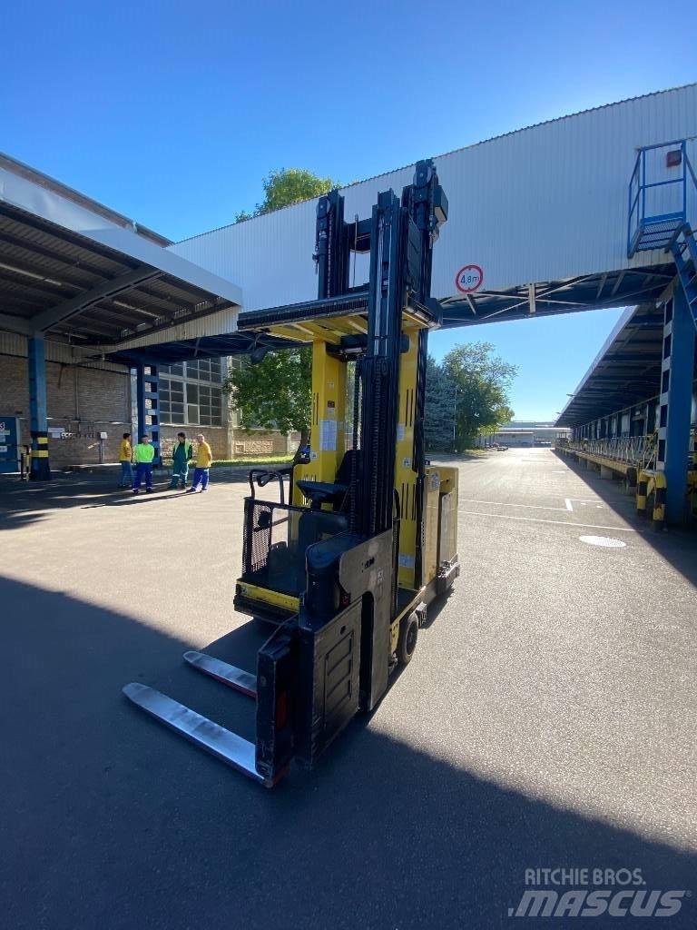 Hyster C1.0 巷道堆垛机