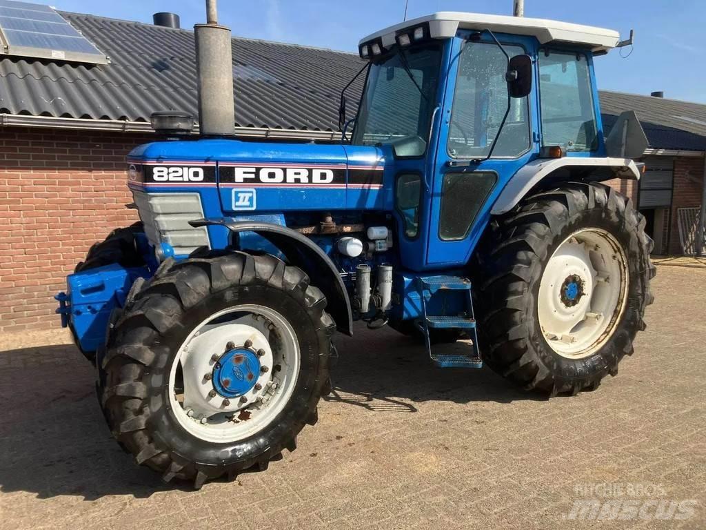 Ford 8210 gen 2 拖拉机/农用车