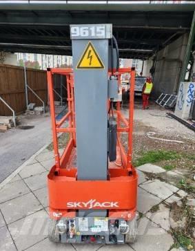 SkyJack SJ 12 剪叉式升降机