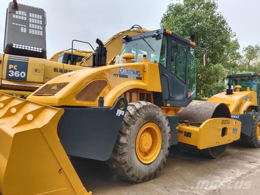 XCMG XS 223 J 单轮压路机