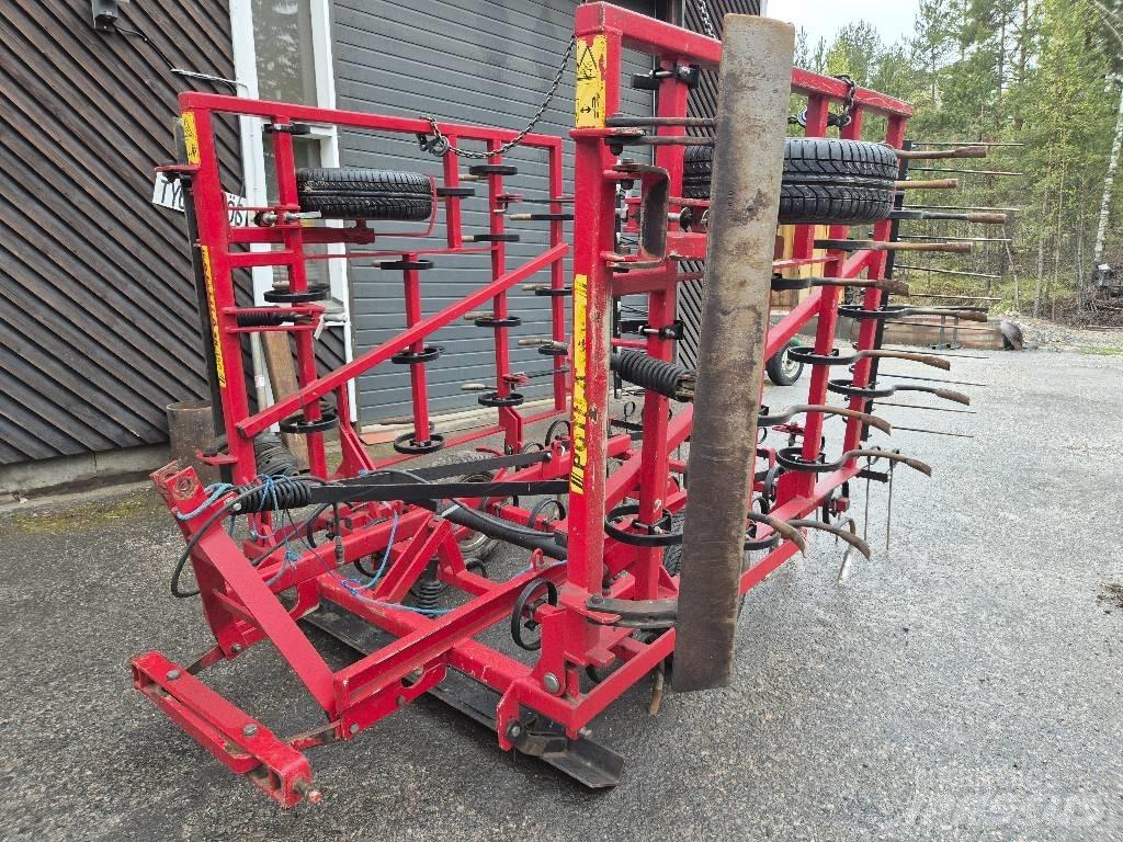 Potila SK 450 钉齿耙