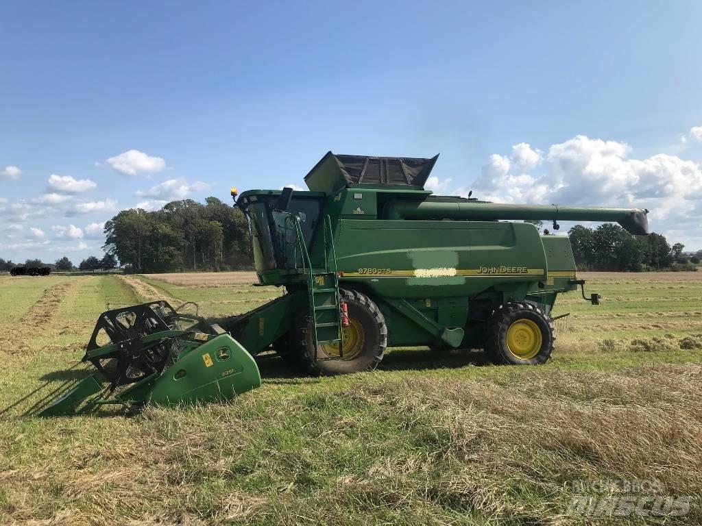 John Deere 9780 CTS 联合收割机