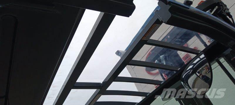 Toyota 8FBEK18T 电动叉车
