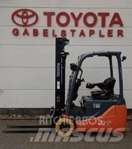 Toyota 8FBEK18T 电动叉车