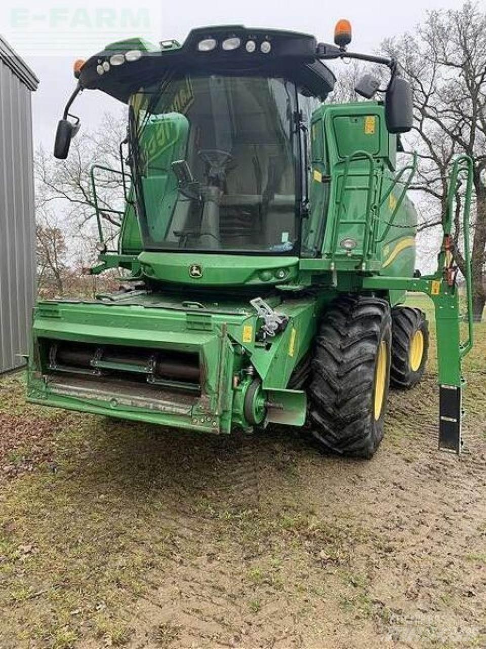 John Deere w660 联合收割机