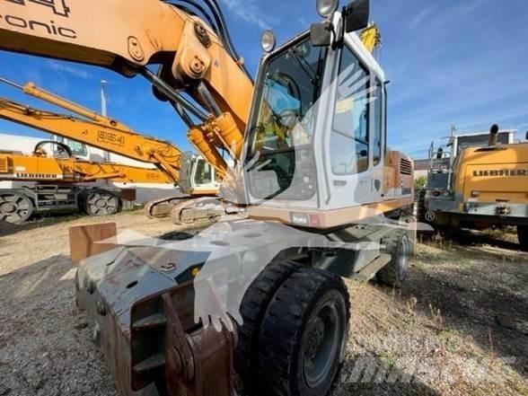 Liebherr A924 轮式挖掘机
