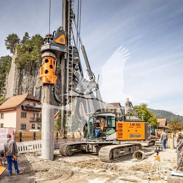 Liebherr LB30 钻孔机