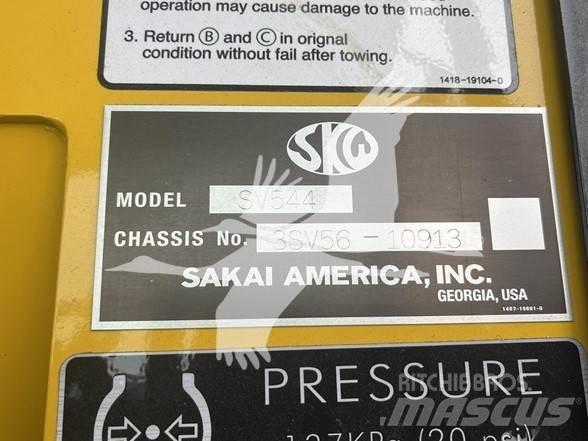 Sakai SV544T 单轮压路机