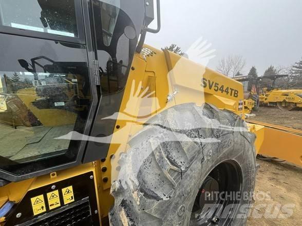 Sakai SV544T 单轮压路机
