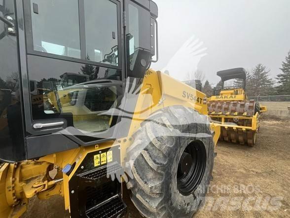 Sakai SV544T 单轮压路机