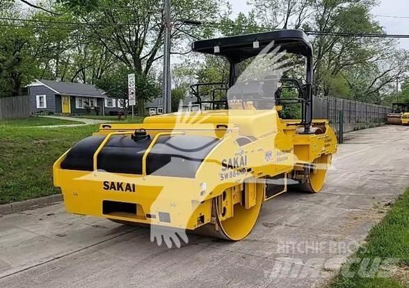 Sakai SW884ND 单轮压路机