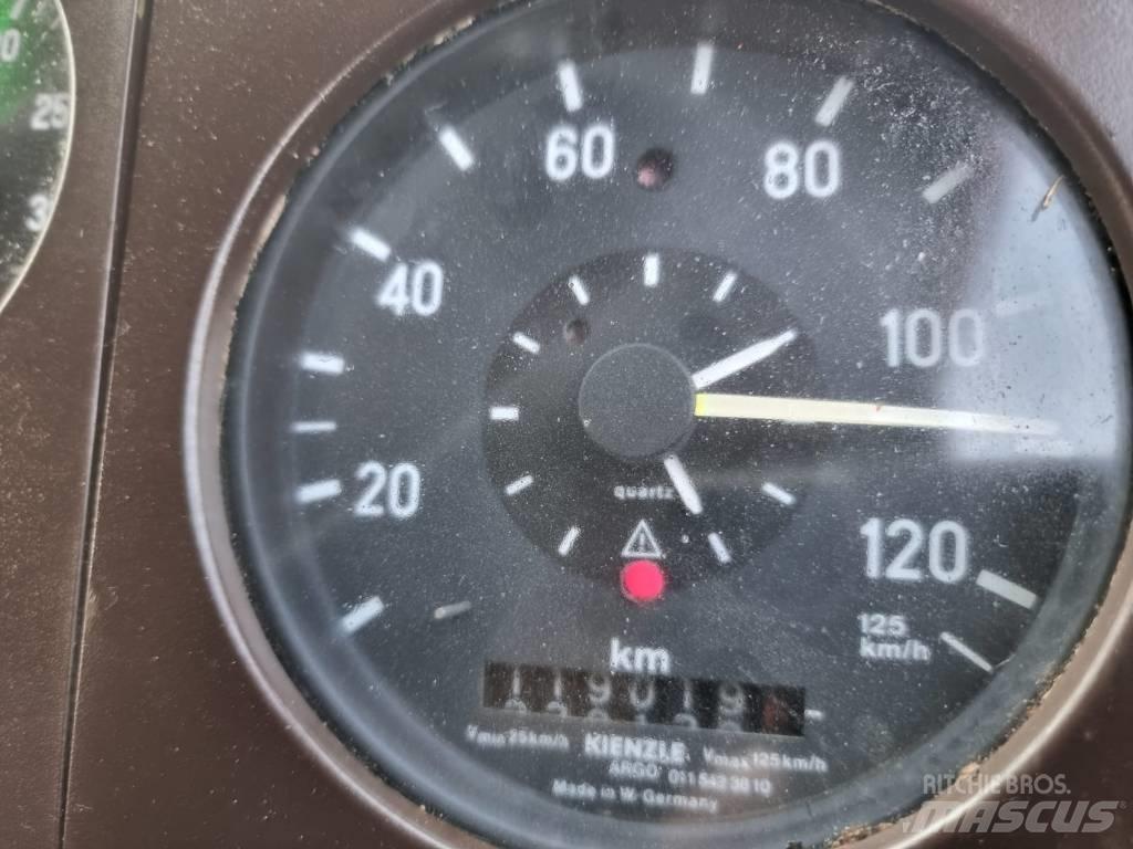 Mercedes-Benz 914 扫地机